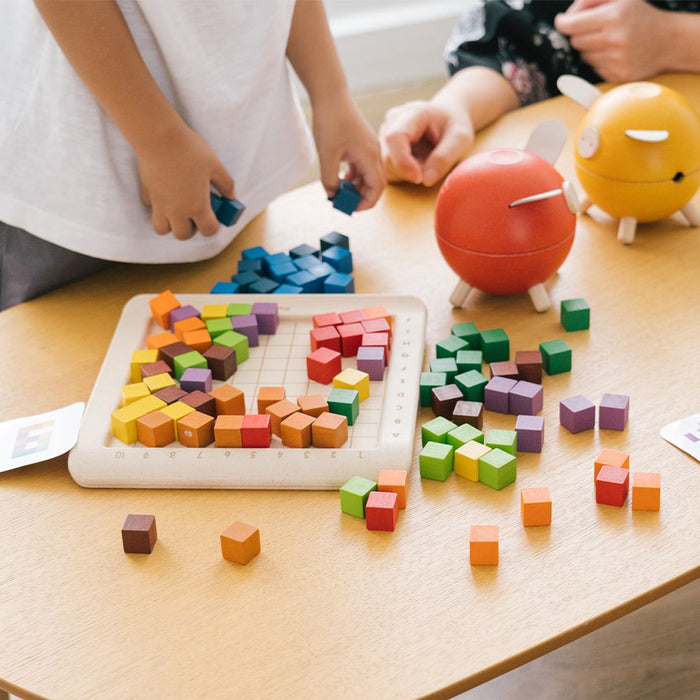 100 Counting Cubes