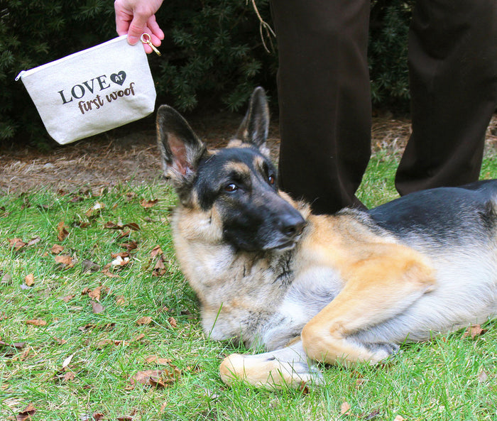 Dog Travel Kit "Love at First Woof"