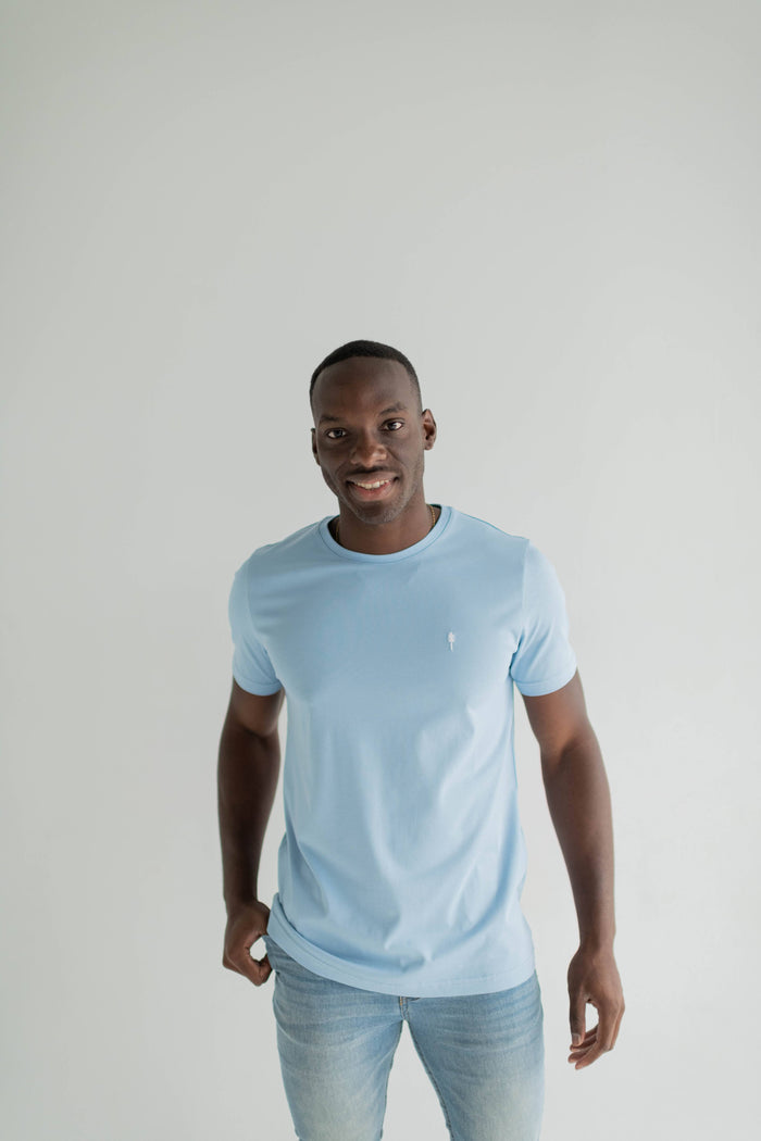 Everyday Tee – Soft & Sustainable in Glacier Blue