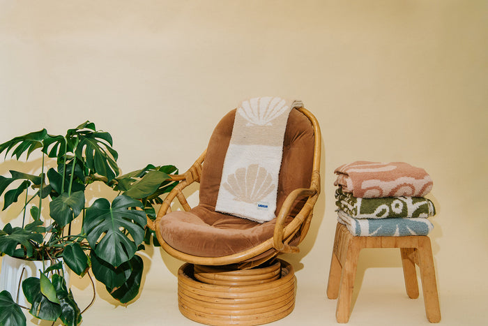 ShellCheck Plush Throw - Sand + Tan
